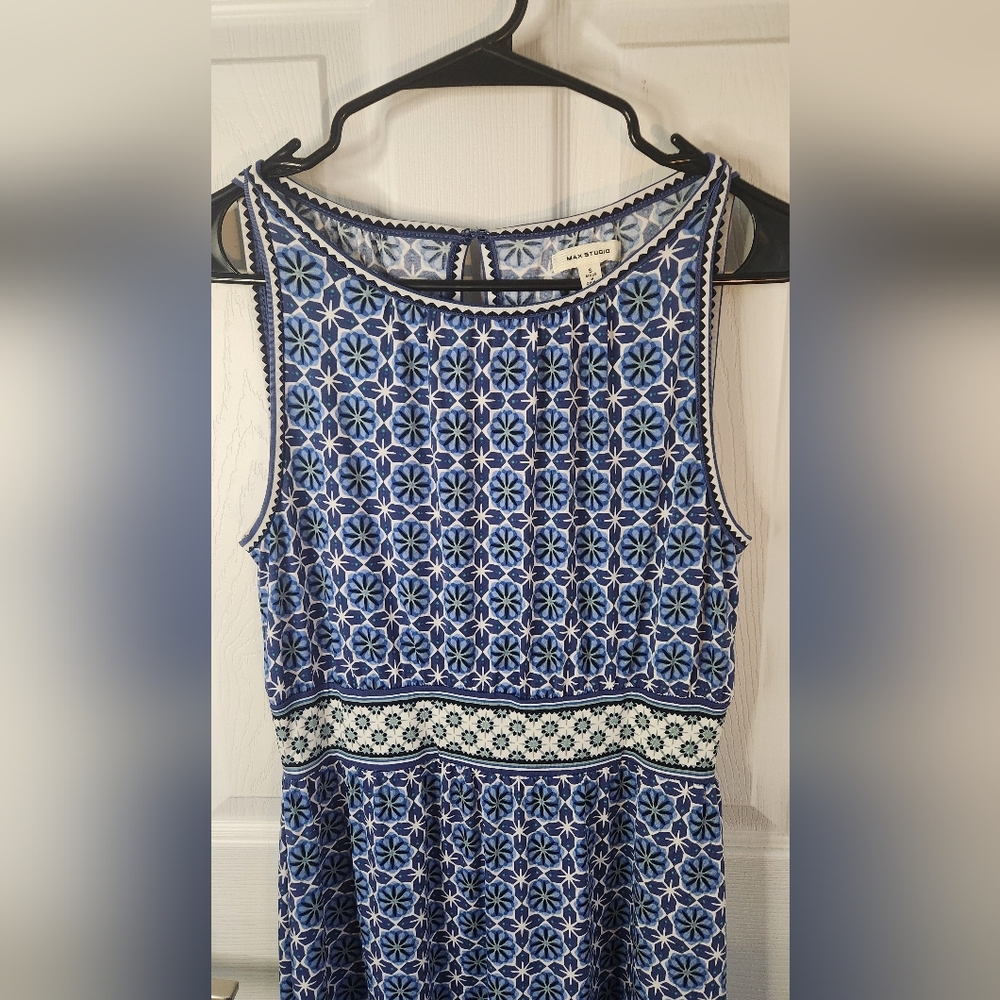 Max Studio Maxi - Picture 2 of 5
